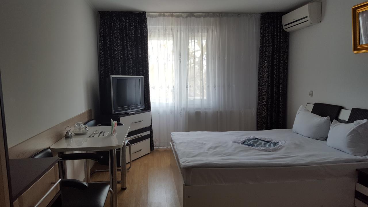 Hotel Confort Drochia Ngoại thất bức ảnh