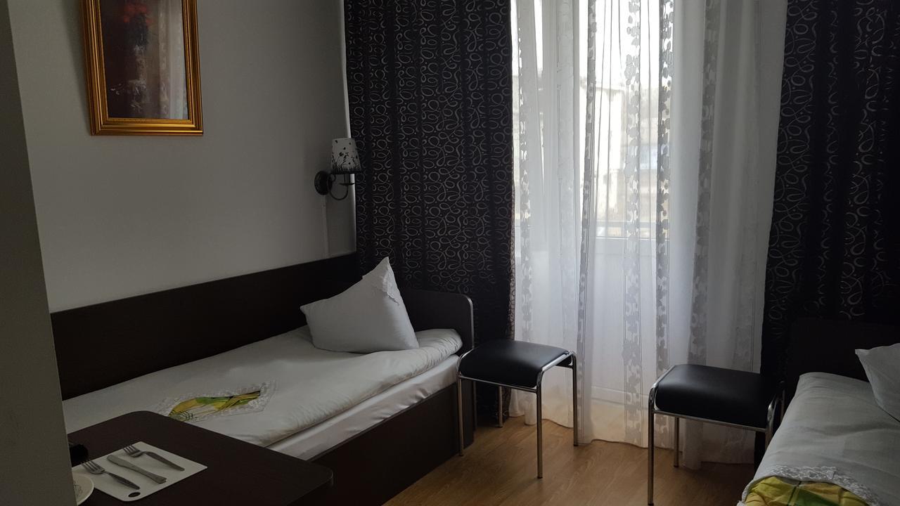 Hotel Confort Drochia Ngoại thất bức ảnh