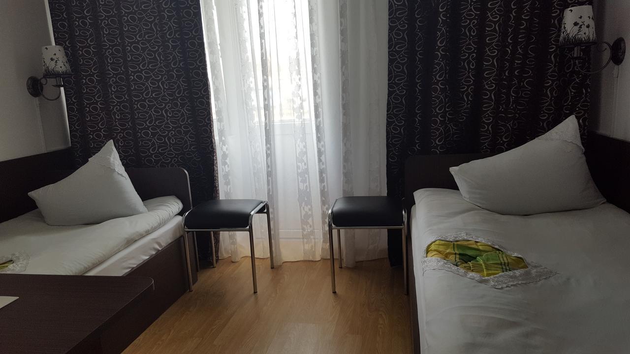 Hotel Confort Drochia Ngoại thất bức ảnh